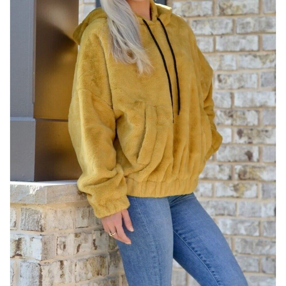Women's Faux Fur Super soft Hoodie Sweater Size L